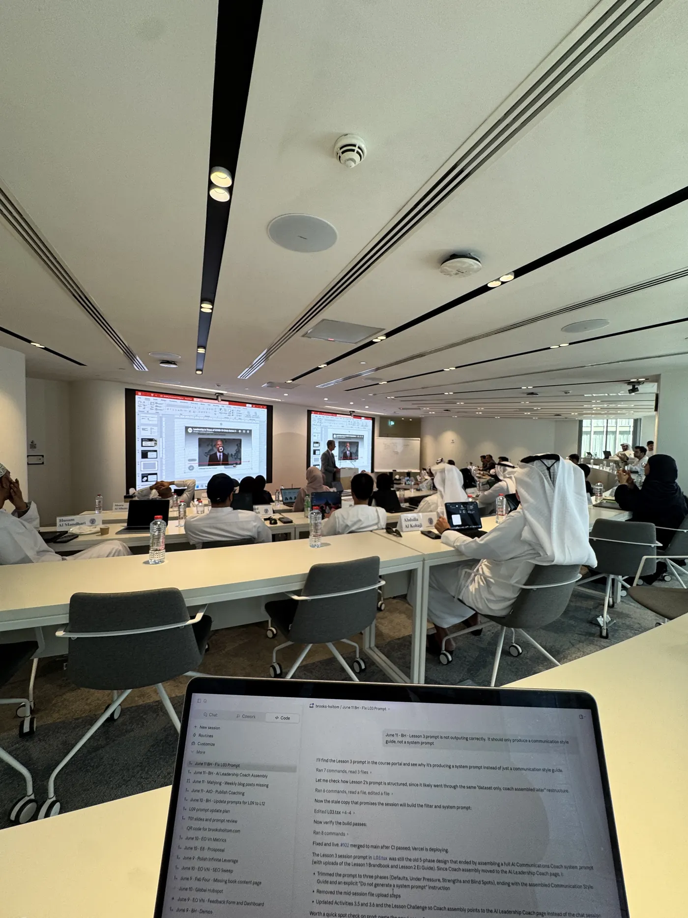 Dave Hajdu coaching senior leaders in the room during the Leadership in the AI Era program in Dubai.